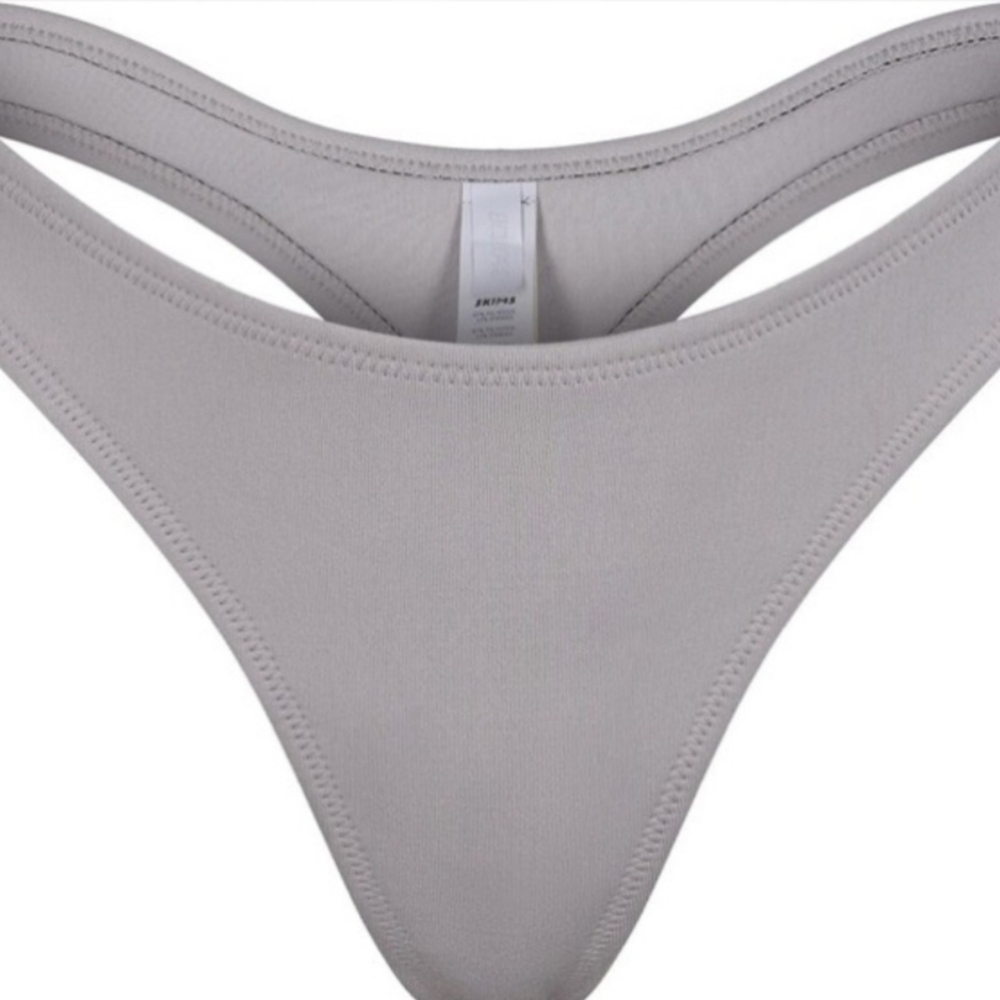 🩶 SKIMS SWIM NWT Recycled Swim Thong In Chrome 🩶